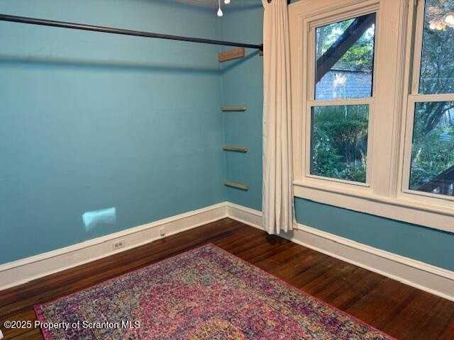 1034 Fairfield Street #1 - Photo 3 of 6