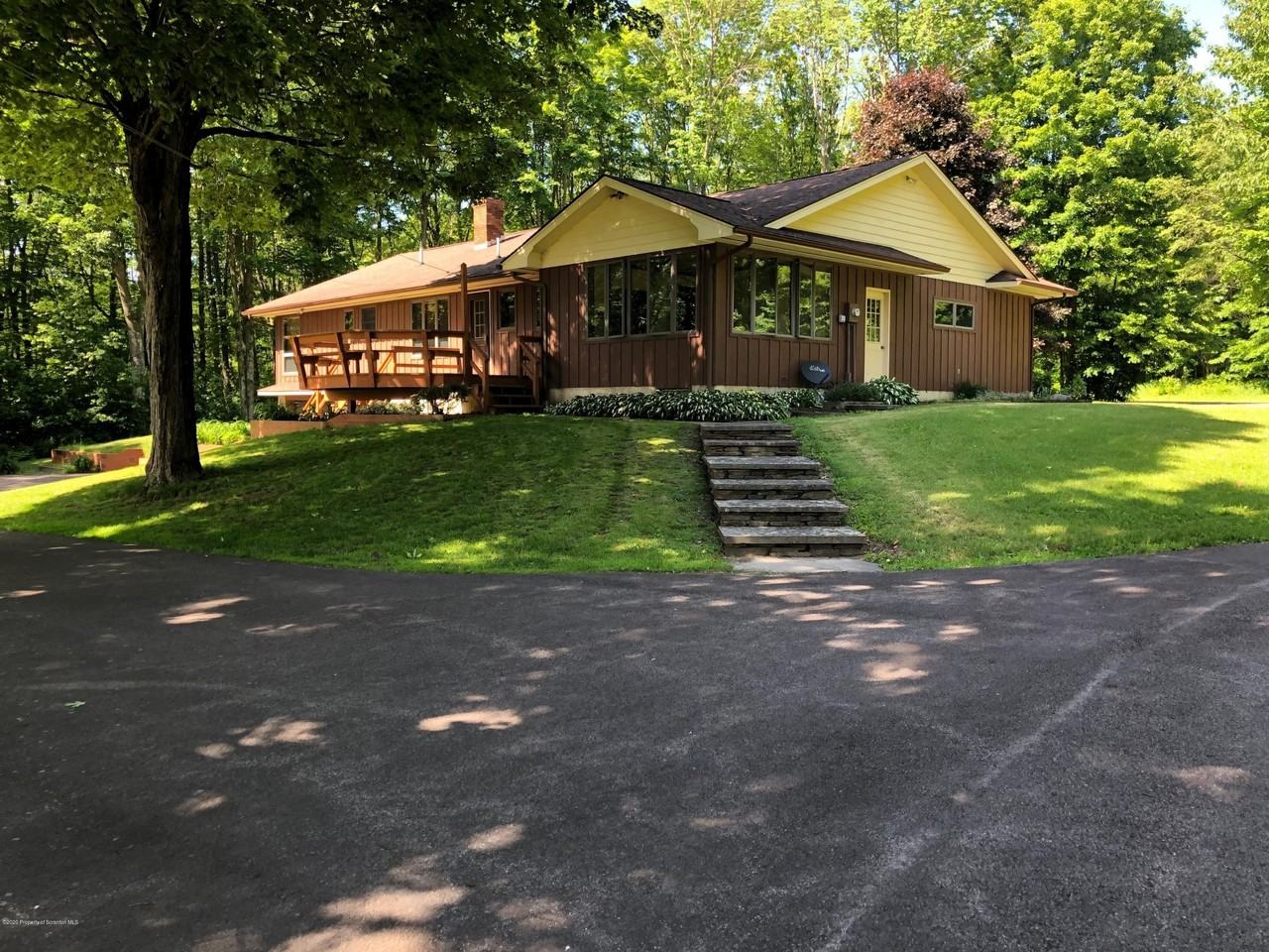 4262 Hamlin Highway - Photo 2 of 13