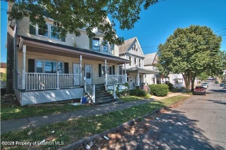 261 Dana Street - Photo 3 of 33