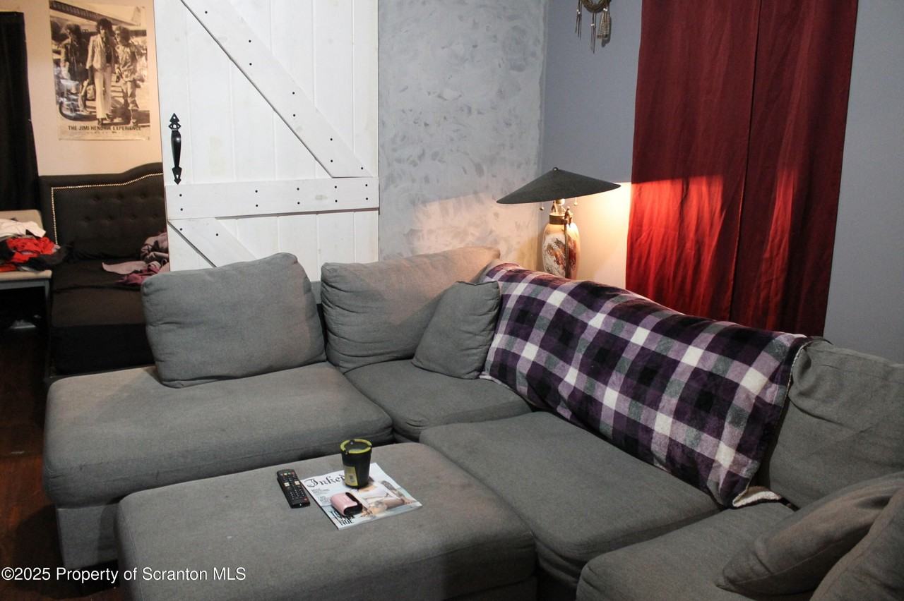 527 Cedar Avenue #3rdFL - Photo 6 of 7