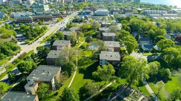featured image of 725 Parkview Apartments