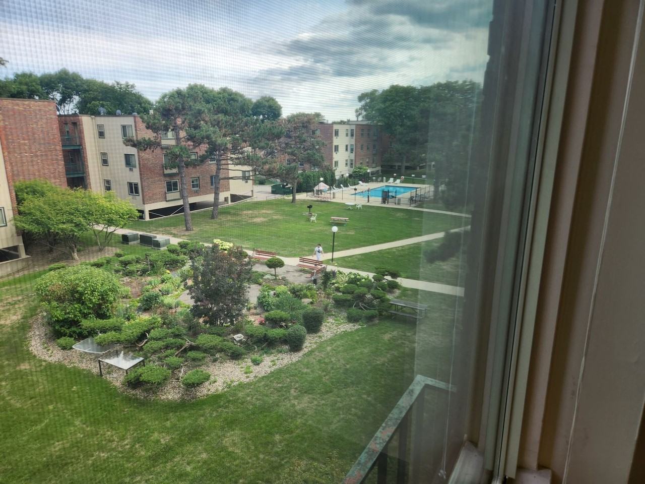 Parkview 725 - Photo 3 of 17