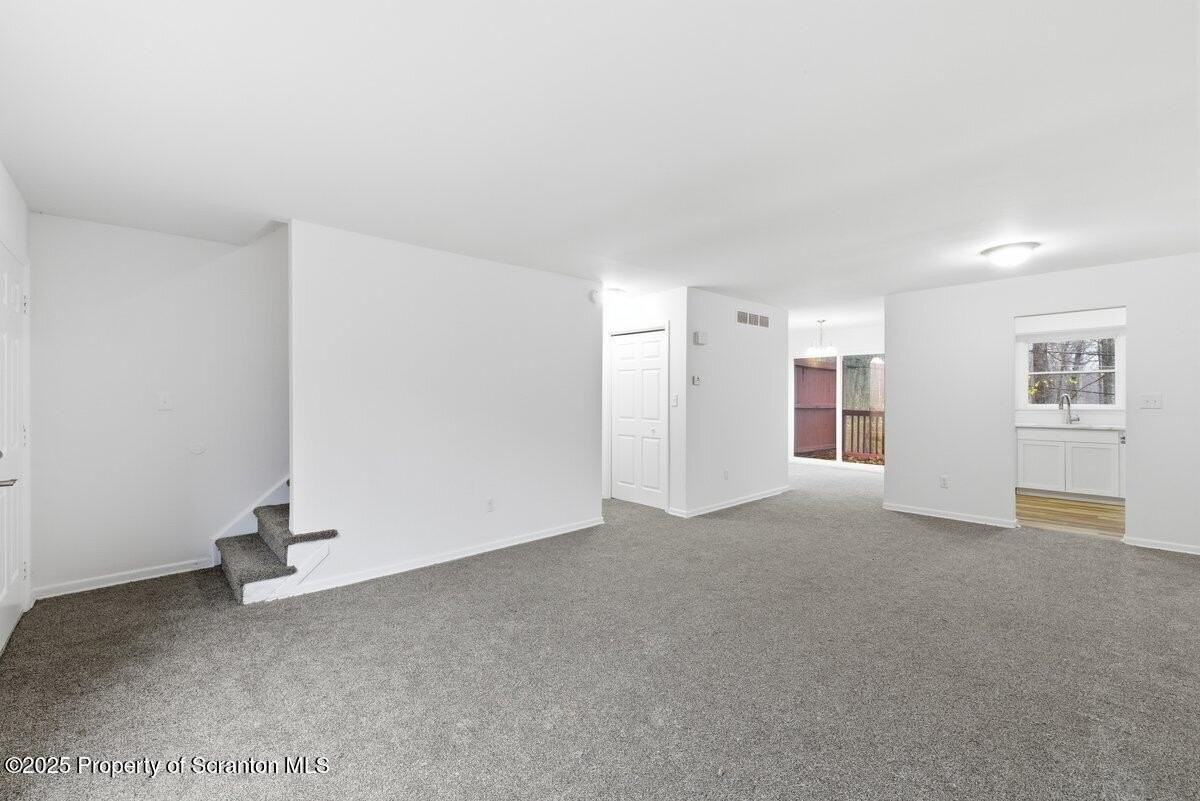 1273 Chateau Drive - Photo 6 of 24