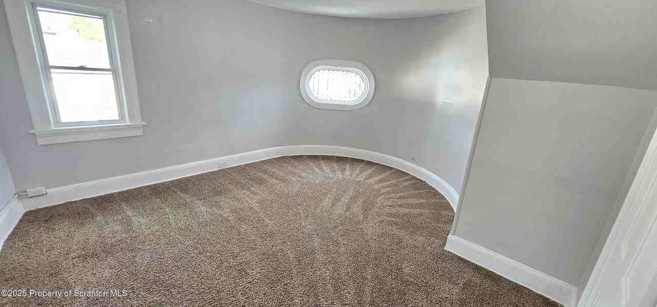 123 Oak Street #2ndFL - Photo 6 of 9