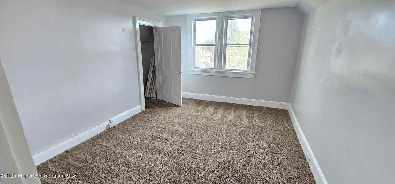 123 Oak Street #2ndFL - Photo 7 of 9