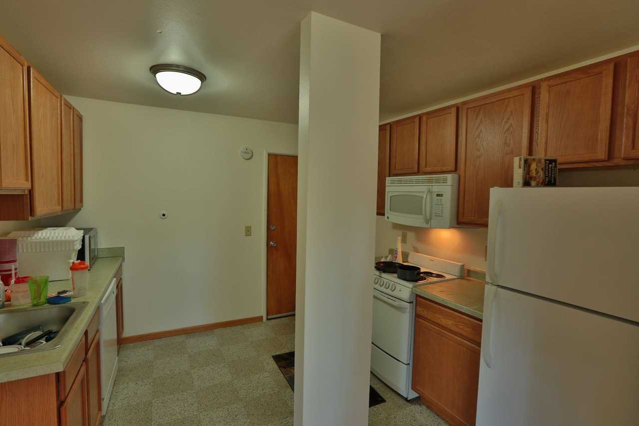 Parkview 746 - Photo 5 of 50