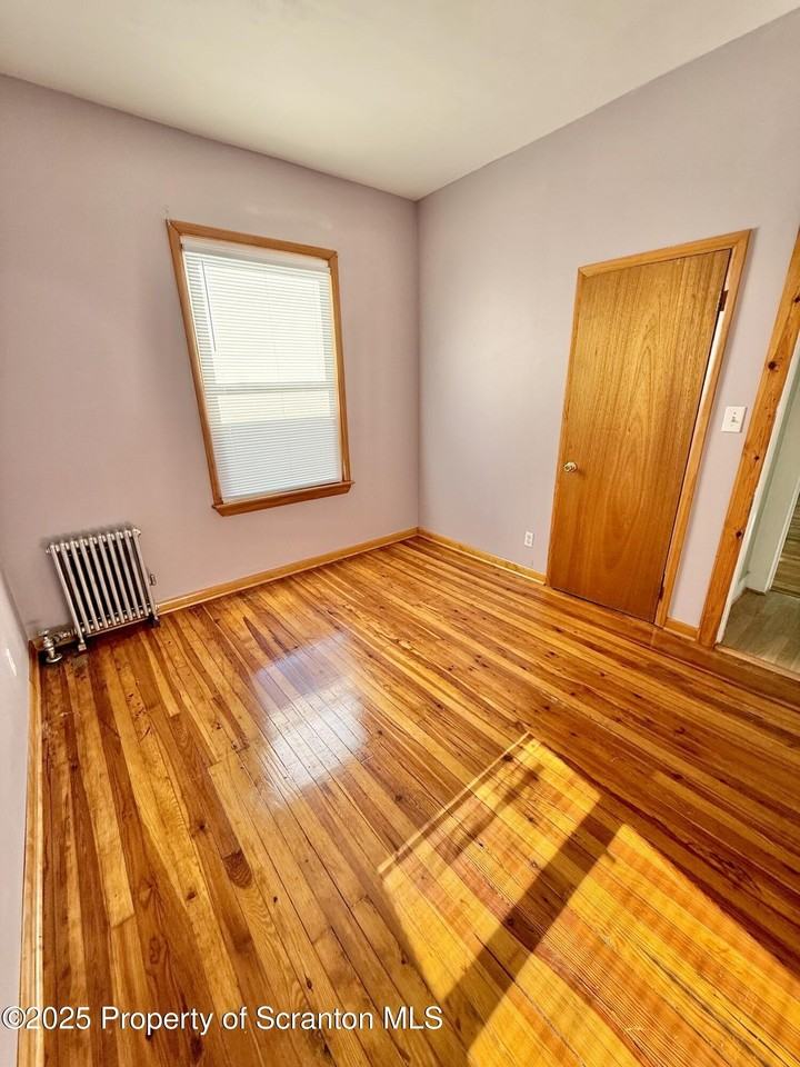1012 North Webster Avenue #1stFL - Photo 7 of 23