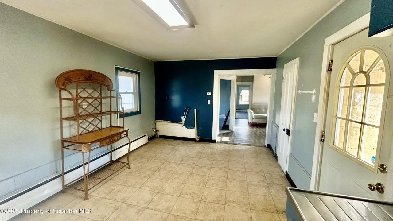 5893 High Street - Photo 4 of 13