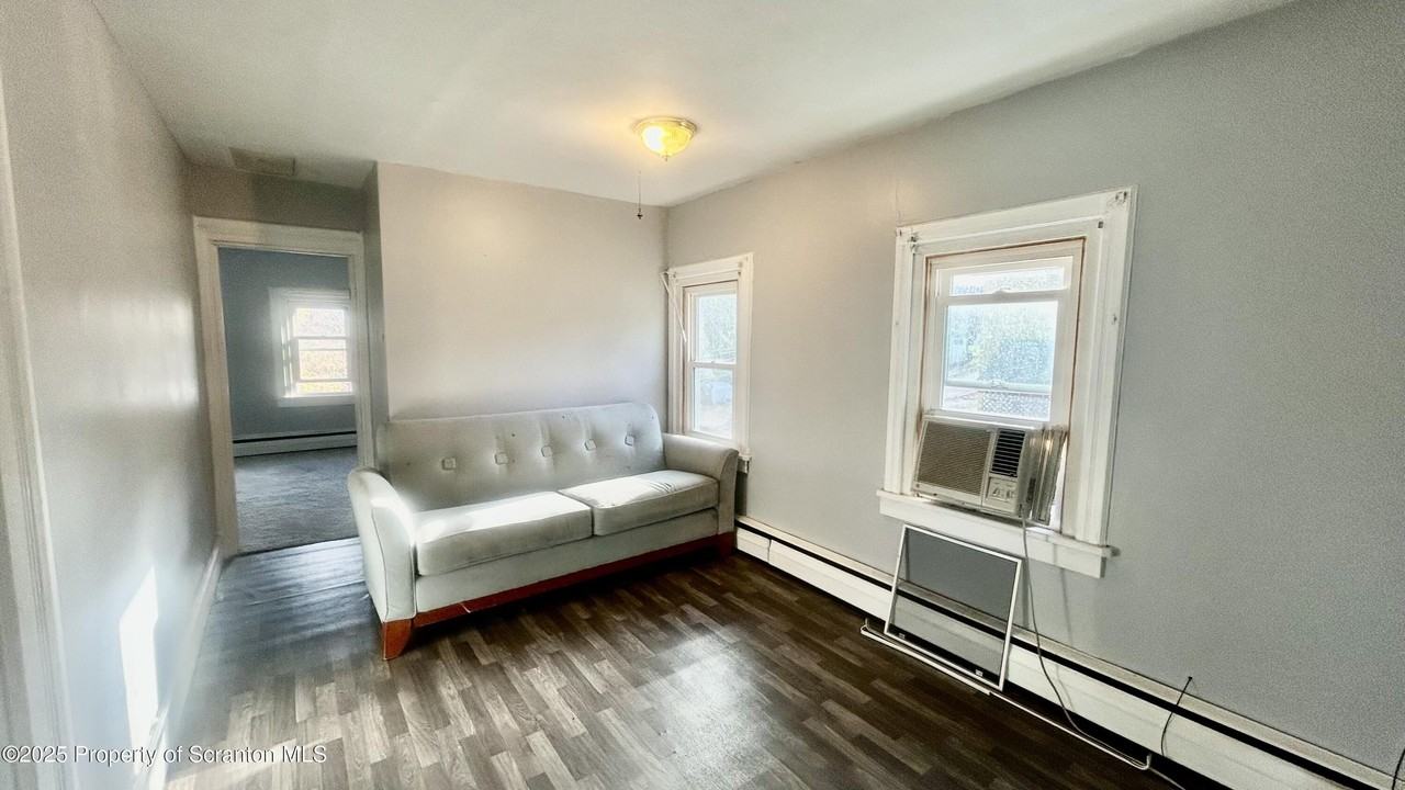 5893 High Street - Photo 5 of 13