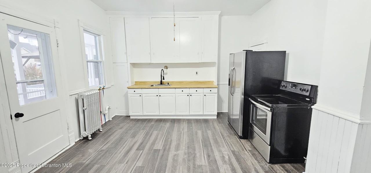 128 South Rebecca Avenue - Photo 6 of 24