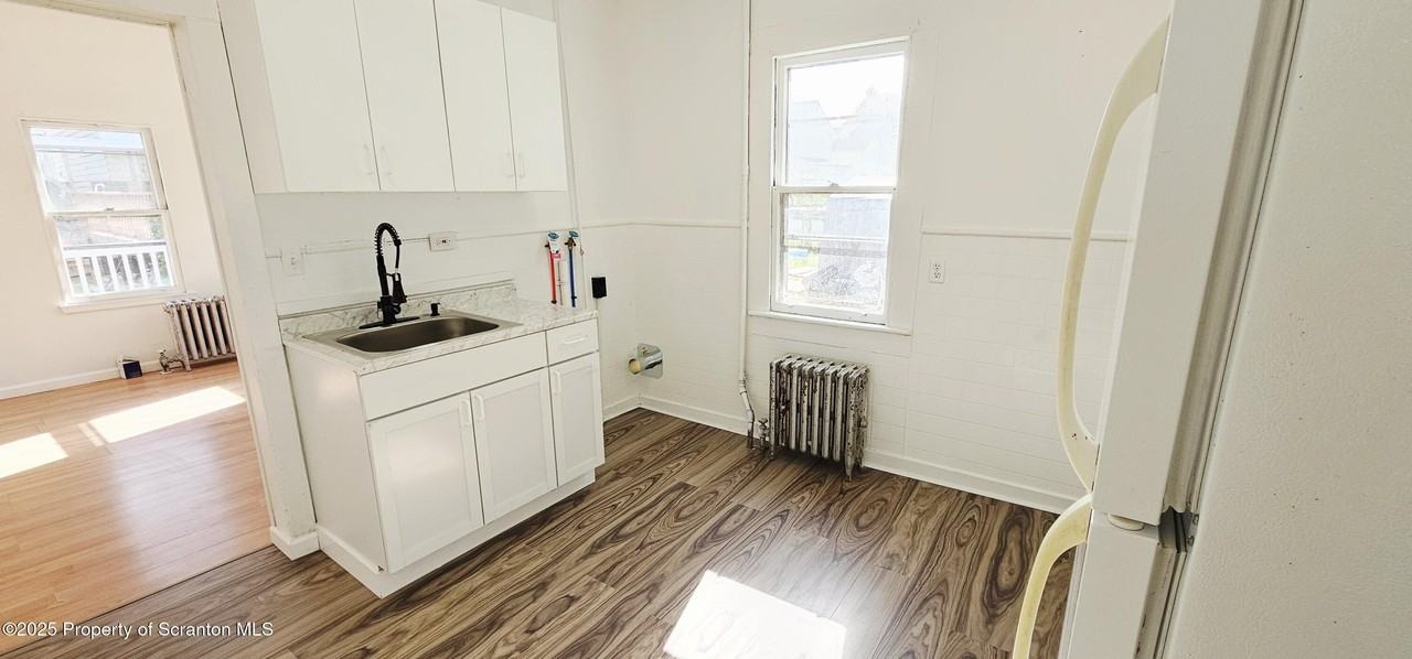 130 130 rear S Rebecca Avenue unit: 1St Floor #1stFL - Photo 5 of 13