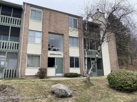 featured image of 1702 Summit Pointe