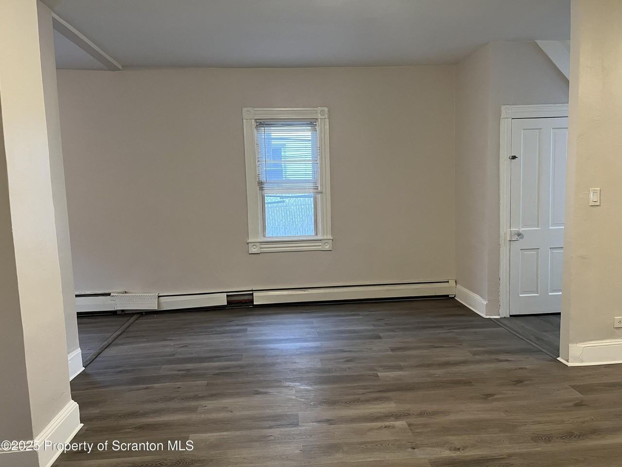 315 Aswell Court - Photo 4 of 17