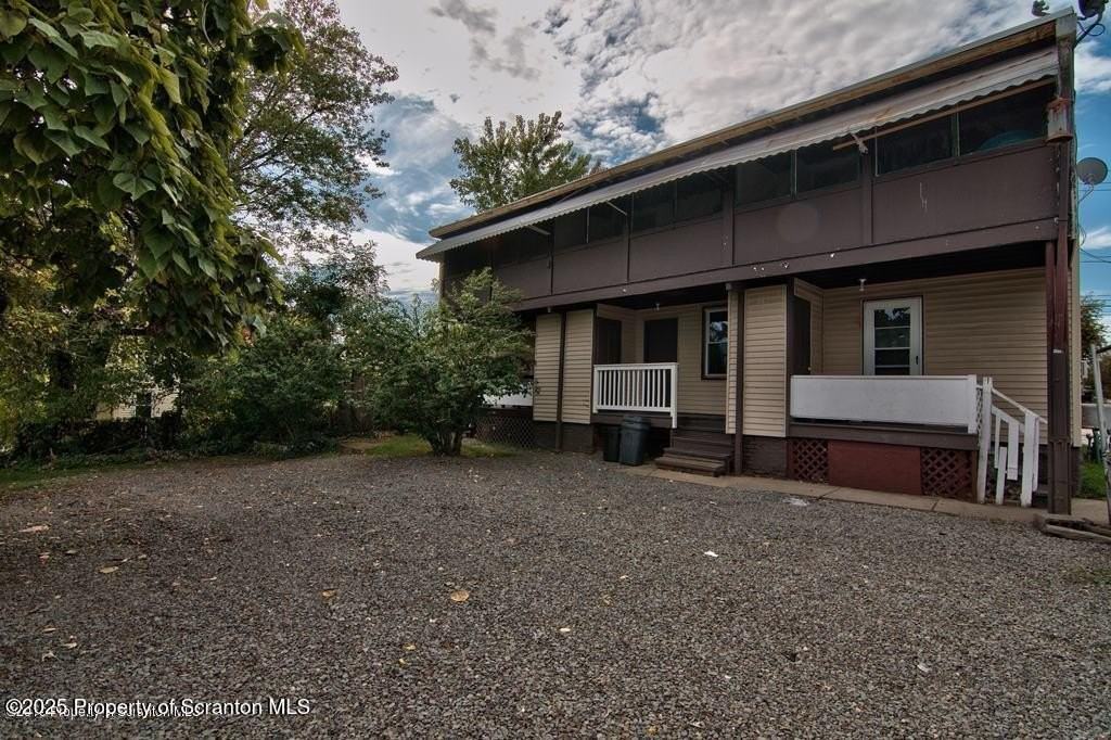 18 Pine Street - Photo 4 of 32