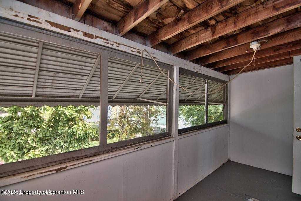 18 Pine Street - Photo 7 of 32