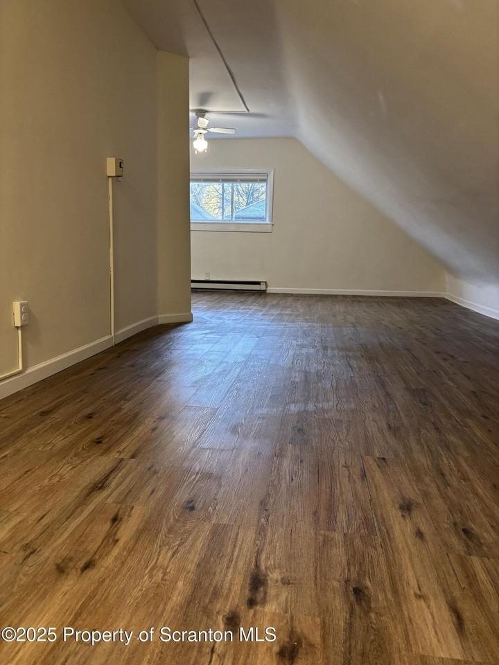 1115 Monroe Avenue #2ndFL - Photo 6 of 9