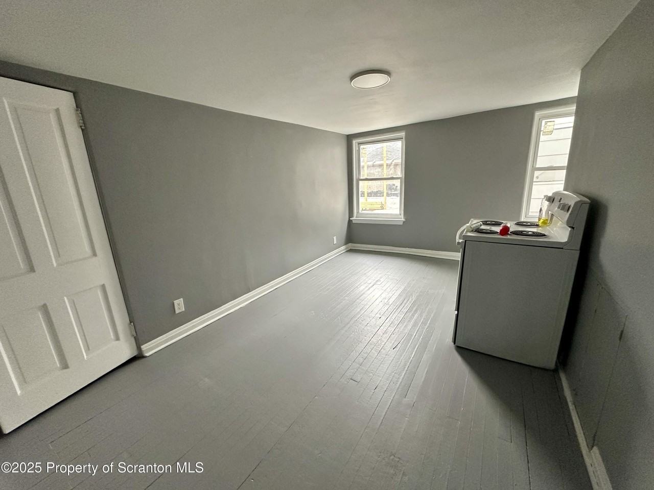 306 Wyoming Ave Apt D #D - Photo 3 of 4