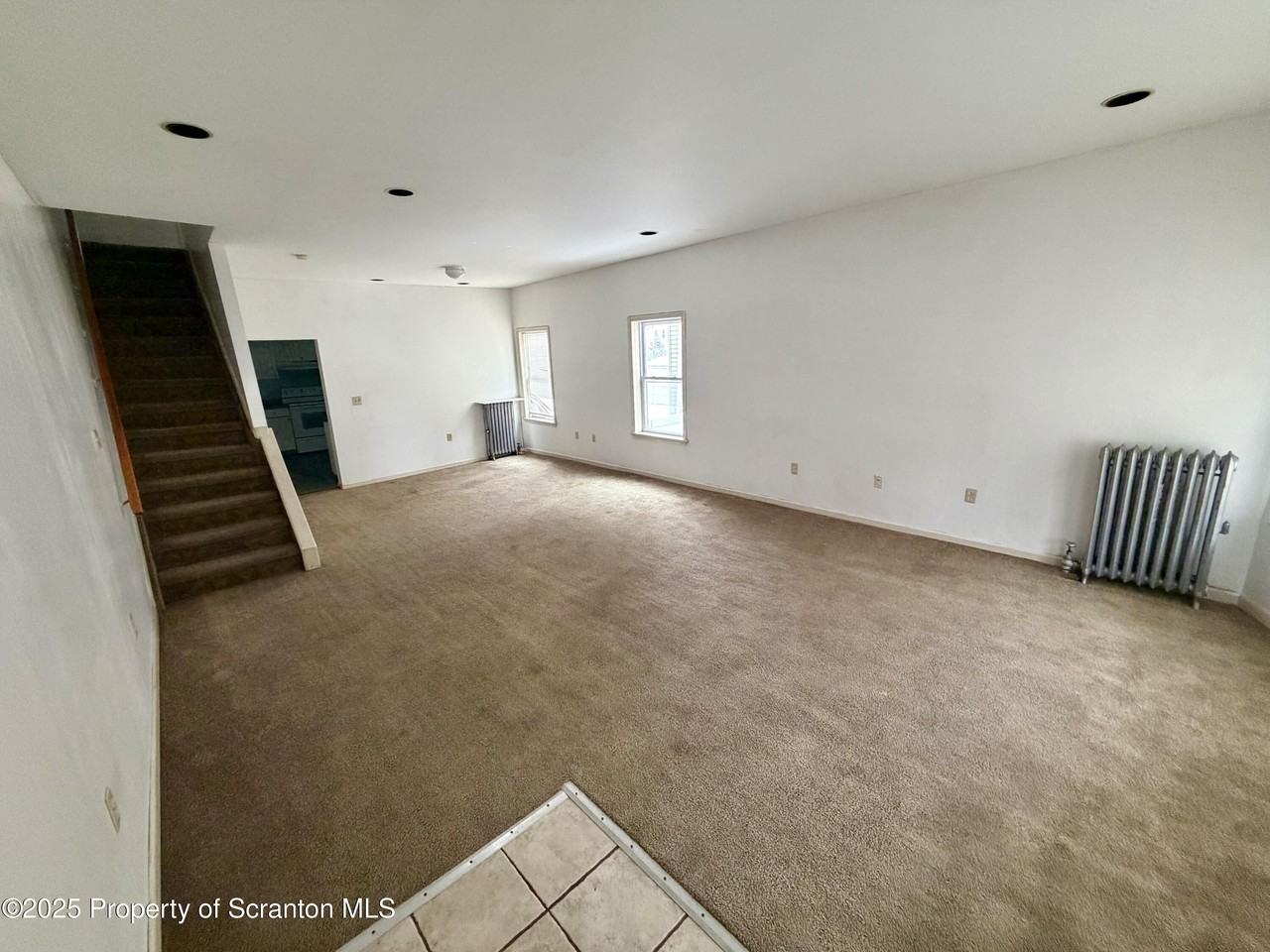 818 West Locust Street - Photo 2 of 15