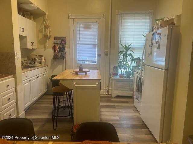 1543 Sanderson Ave Unit 1b #1B - Photo 2 of 12