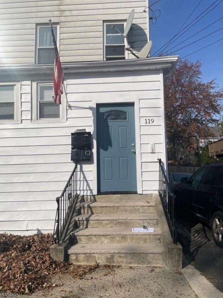 119 Buffalo Ave #3 - Photo 2 of 12