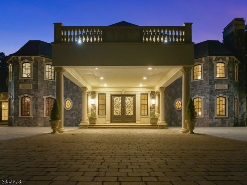 105 Chestnut Ridge Rd - Photo 4 of 30