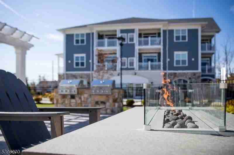 2435 Lamington Rd #18 - Photo 2 of 13