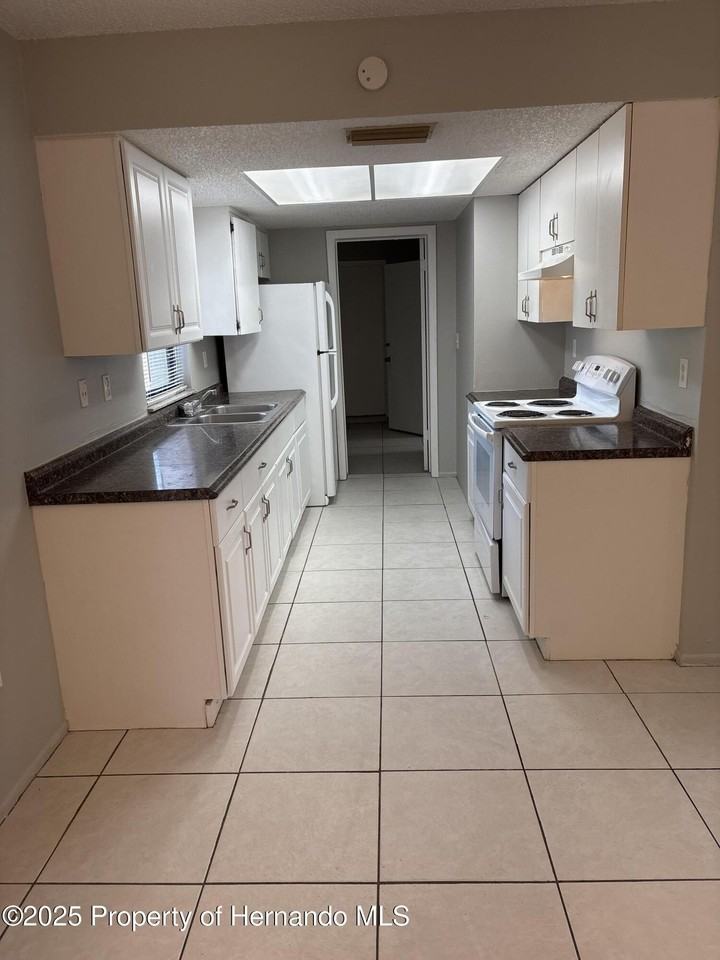 9619 Langan Street - Photo 5 of 14