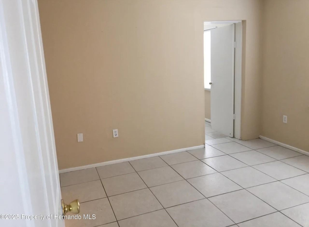 9619 Langan Street - Photo 7 of 14