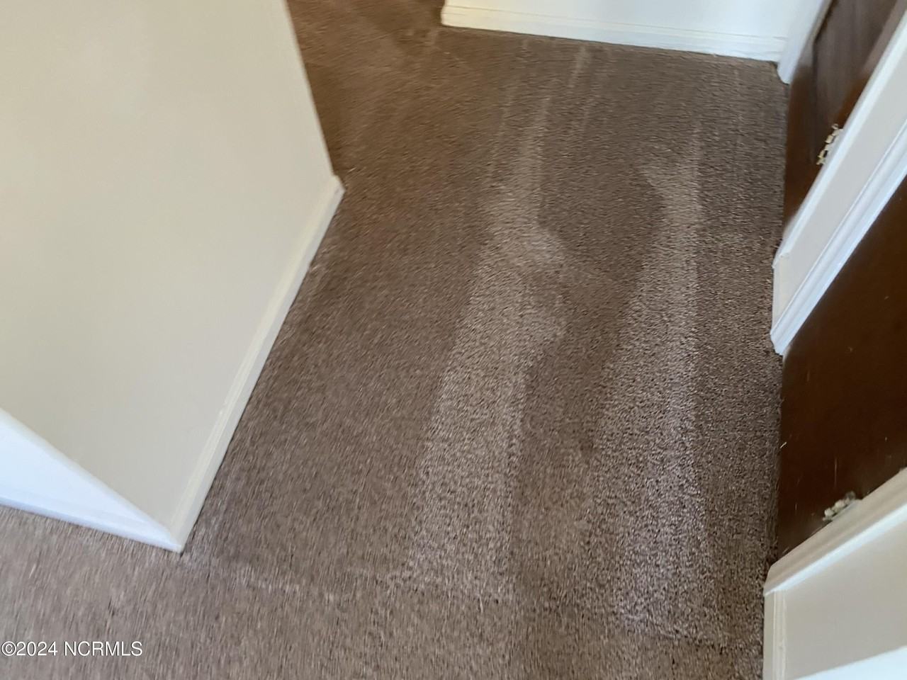 1085 Cheyenne Ct Apt 4 #4 - Photo 5 of 6