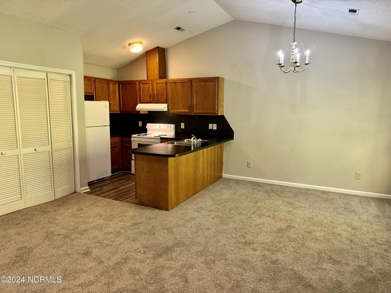 3412 Evans St Apt B #B - Photo 6 of 6