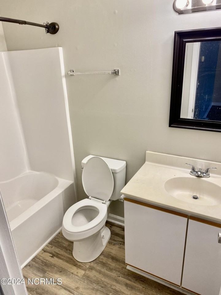 1012 Peed Dr Apt 14 #14 - Photo 5 of 5