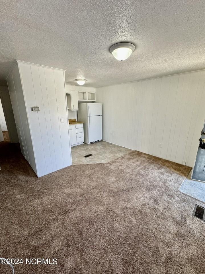 1504 Iris Cir Lot D #D - Photo 3 of 7