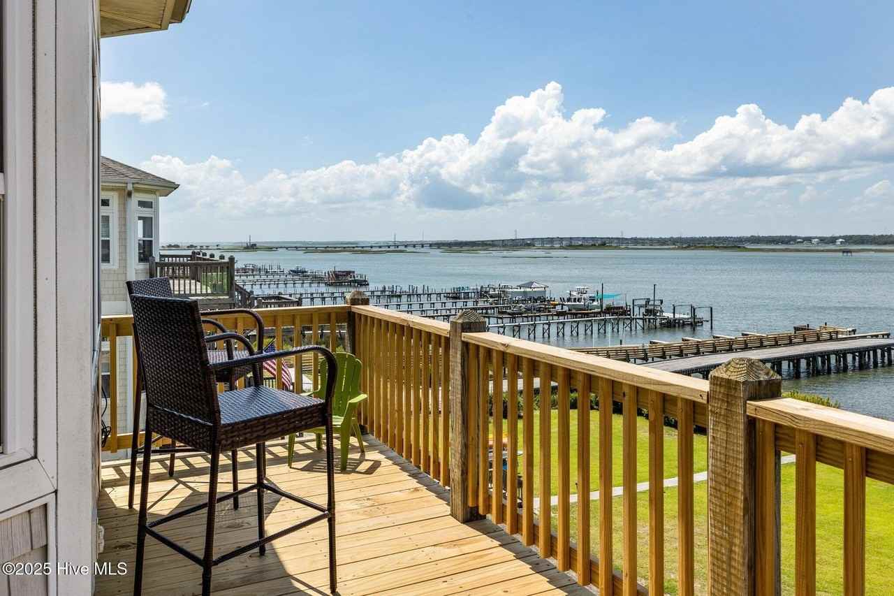 8632 Sound Dr Unit A3 #A3 - Photo 6 of 47