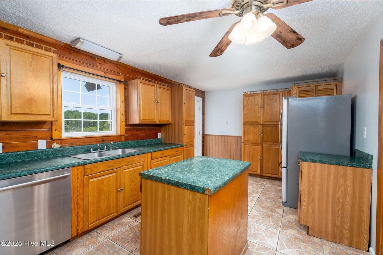 521 North Carolina Highway 172 - Photo 7 of 24