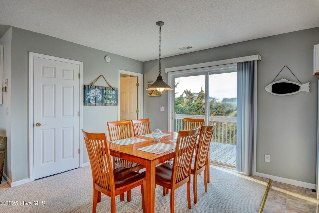 204 N Anderson Blvd - Photo 2 of 11