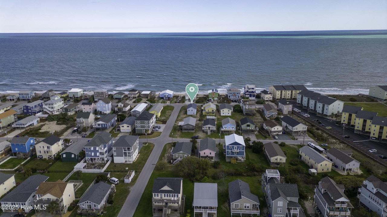 1013 N Shore Dr - Photo 7 of 40