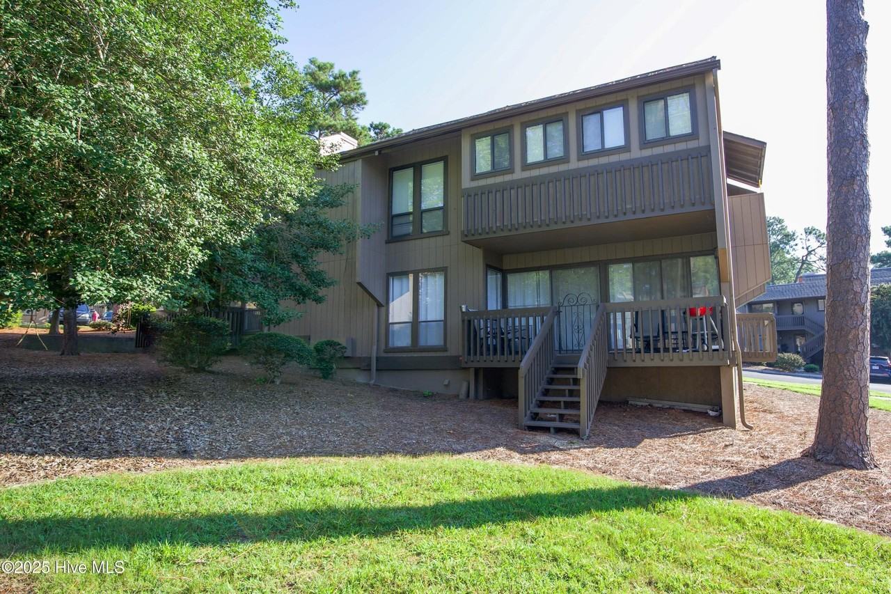 800 Saint Andrews Dr #172 - Photo 3 of 32