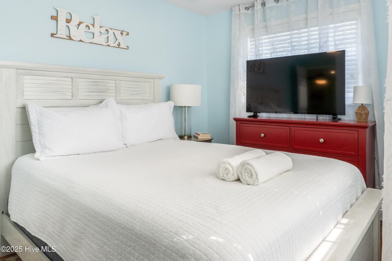 717 Canal Dr - Photo 7 of 11