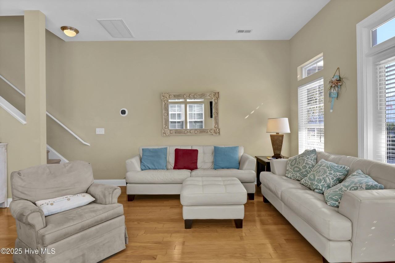 1218 Bowfin Ln Unit 1 #1 - Photo 5 of 30