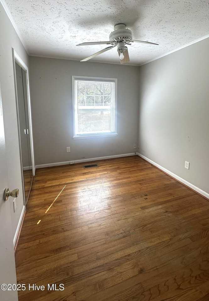 3817 Ashley Cir - Photo 7 of 14