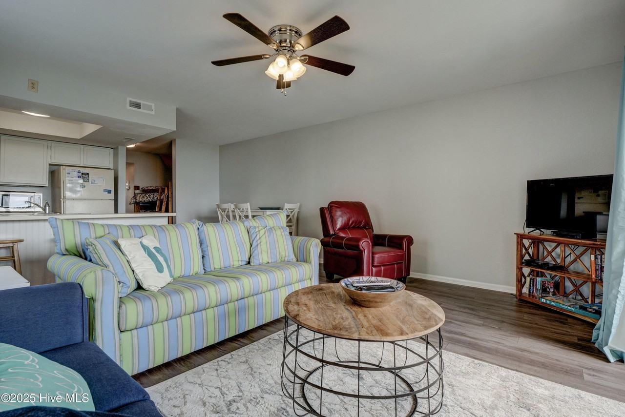 918 North New River Drive #211 - Photo 5 of 25