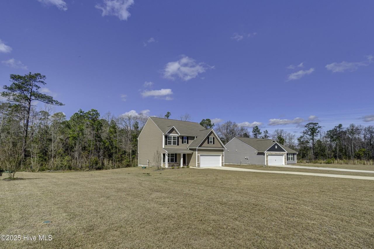 640 Poppleton Dr - Photo 7 of 45