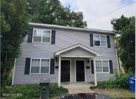 featured image of 1904 East 3rd Street #B