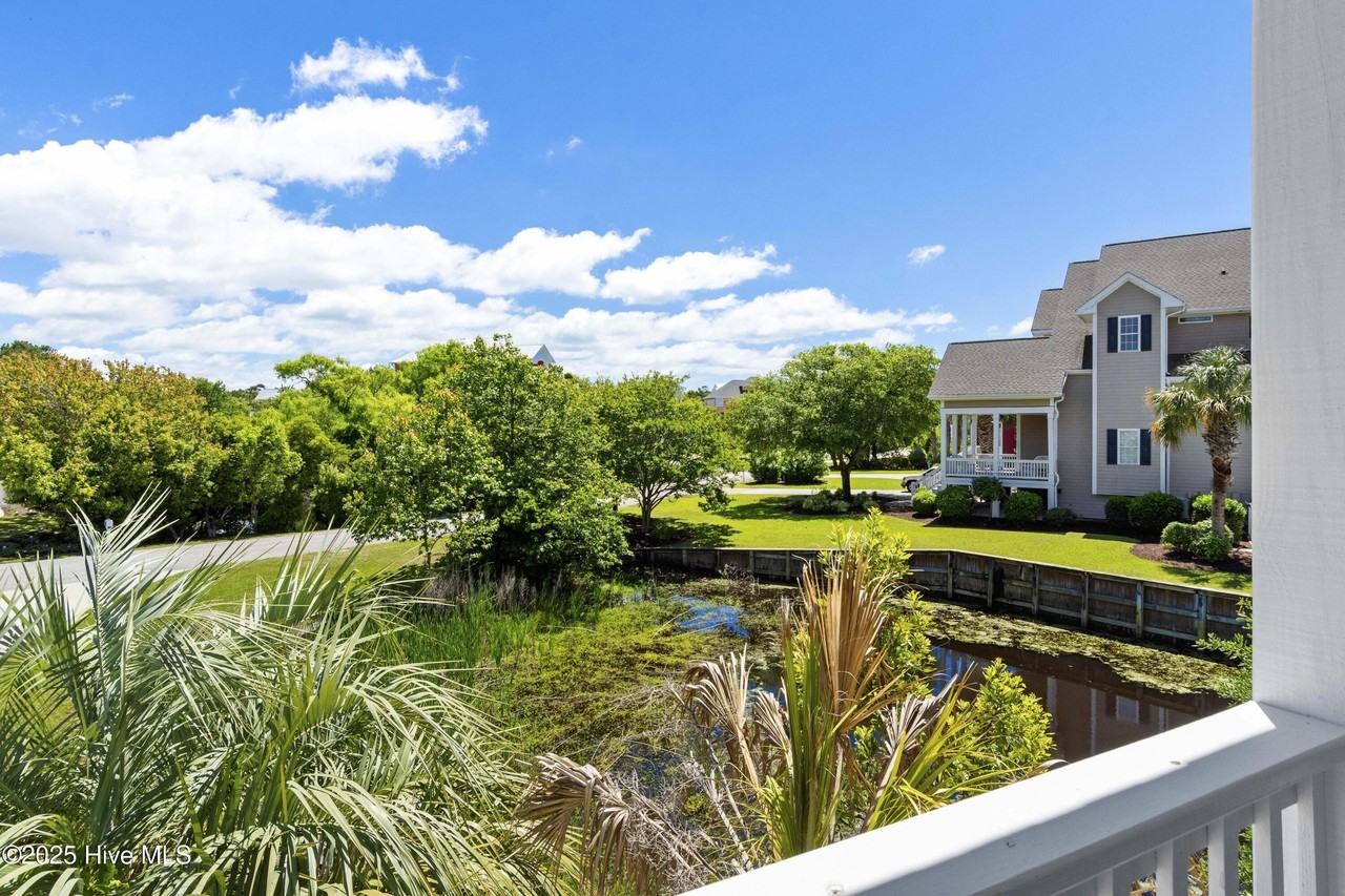 207 Aberlady Bay #UP - Photo 4 of 21