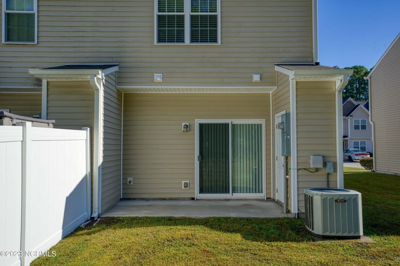 113 Beacon Woods Dr - Photo 4 of 27