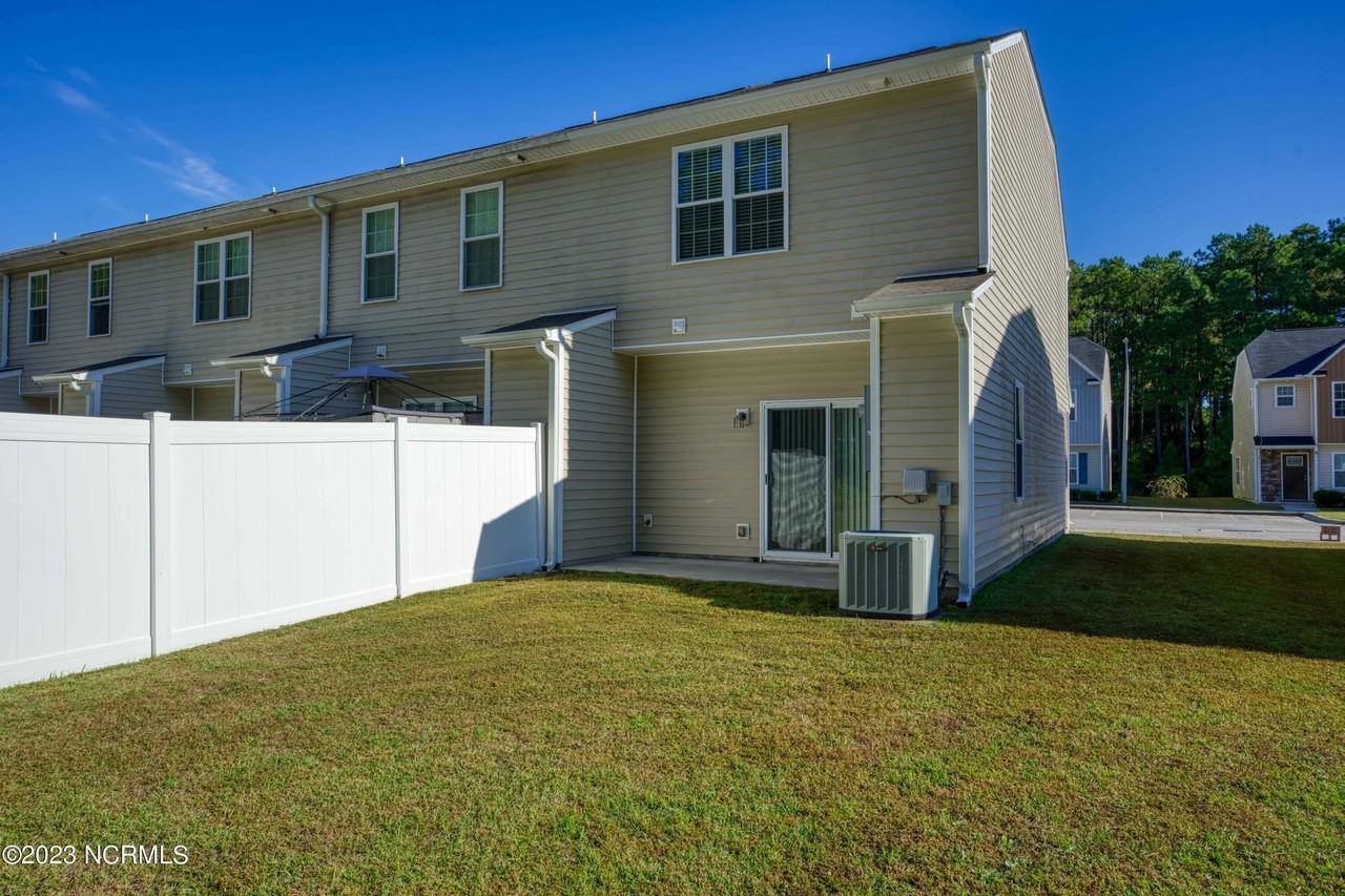 113 Beacon Woods Dr - Photo 5 of 27