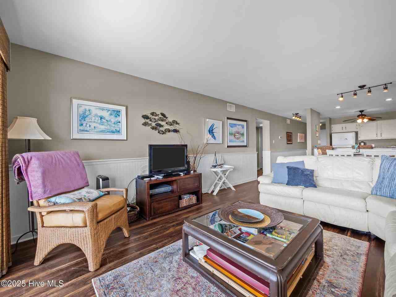 525 Salter Path Rd Apt A4 #A4 - Photo 4 of 44