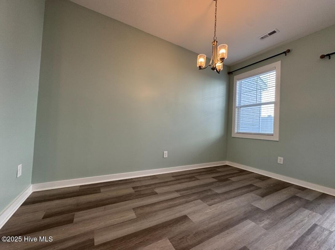 421 Sunfish Ln - Photo 3 of 16