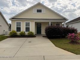 featured image of 17 Biscayne Drive