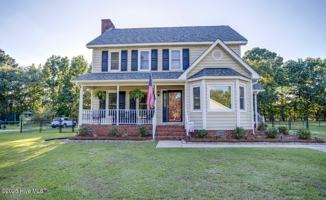 featured image of 2232 Valley Drive